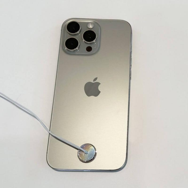 iPhone 16 Pro原色實機照片
